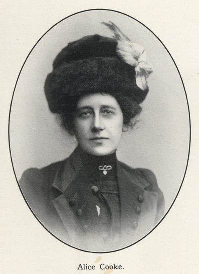Alice Cooke (zdjęcie czarno-białe) autorstwa English Photographer