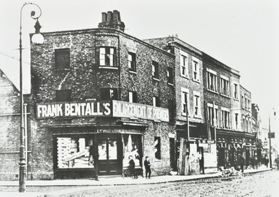 Bentalls, Clarence Street, Kingston: widok ogólny, 1890 autorstwa English Photographer