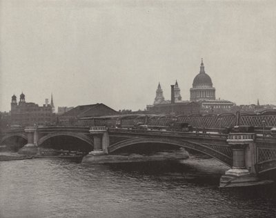 Blackfriars Bridge (zdjęcie czarno-białe) autorstwa English Photographer