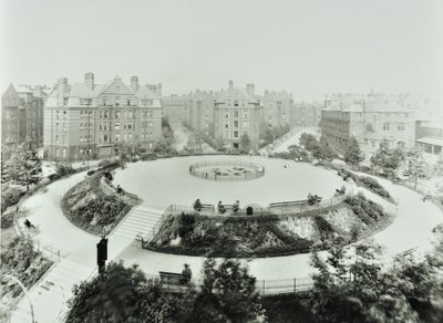 Boundary Estate: Arnold Circus, widok na publiczne ogrody i mieszkania, Londyn autorstwa English Photographer