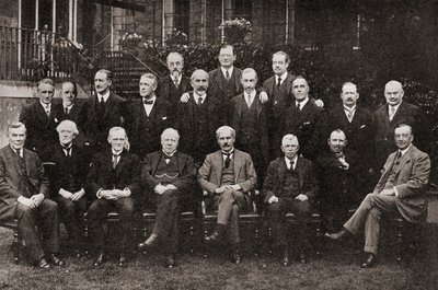 Pierwszy rząd Partii Pracy w Wielkiej Brytanii w 1924 r., z The Story of Twenty Five Years, opublikowanej w 1935 r. autorstwa English Photographer