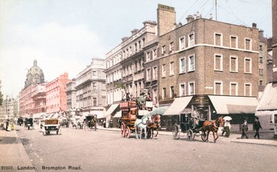 Brompton Road w Londynie (kolorowe zdjęcie) autorstwa English Photographer