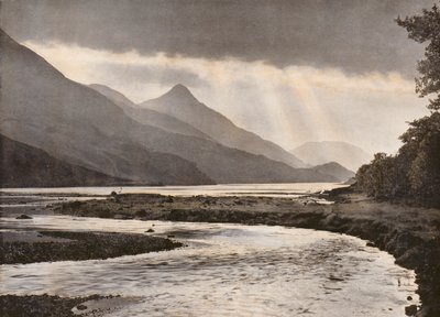 Burza nad Pap of Glencoe (zdjęcie kolorowe) autorstwa English Photographer