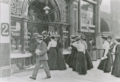 Przyjęcie w Pałacu Buckingham, 1911 autorstwa English Photographer