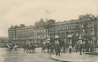 Pałac Buckingham, Londyn autorstwa English Photographer