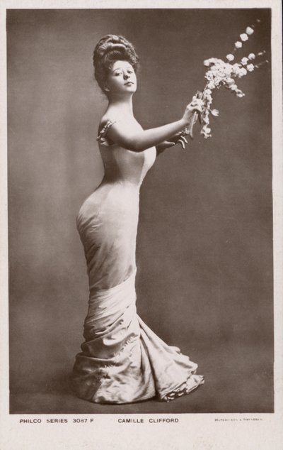 Camille Clifford, oryginalna Gibson Girl (zdjęcie czarno-białe) autorstwa English Photographer