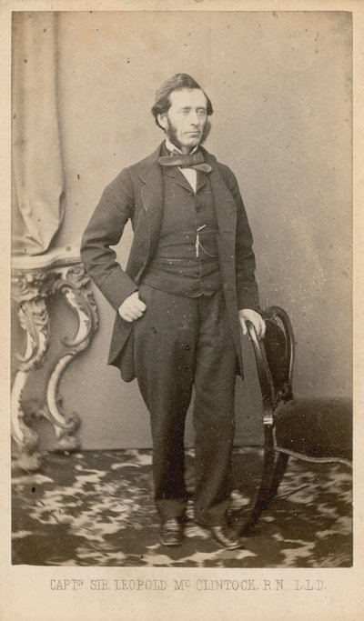 Kapitan Sir Leopold McClintock autorstwa English Photographer