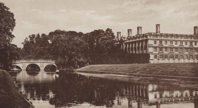 Clare College and Bridge, Cambridge (czarno-białe zdjęcie) autorstwa English Photographer
