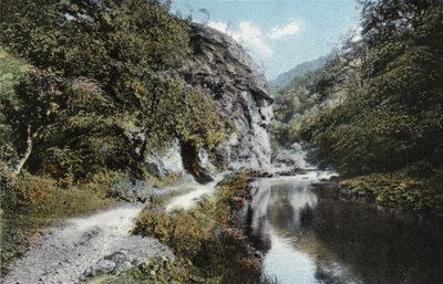 Dovedale, skała z twarzą lwa autorstwa English Photographer