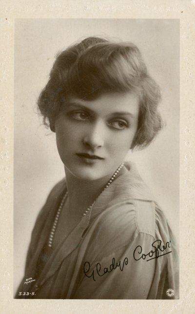 Edwardiańska pocztówka Gladys Cooper autorstwa English Photographer
