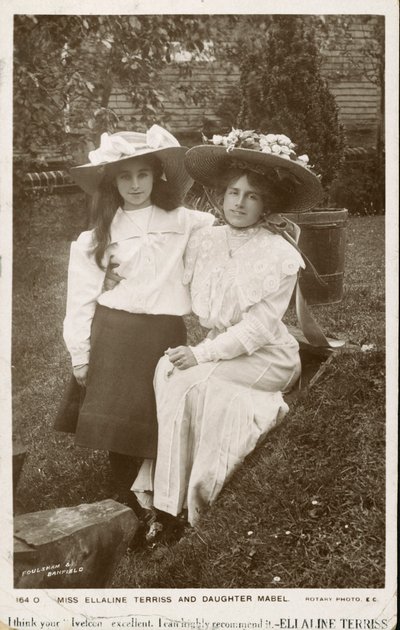 Ellaline Terriss, angielska aktorka i piosenkarka z córką Mabel autorstwa English Photographer