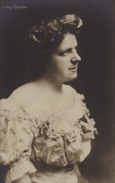 Fanny Davies, brytyjska pianistka autorstwa English Photographer