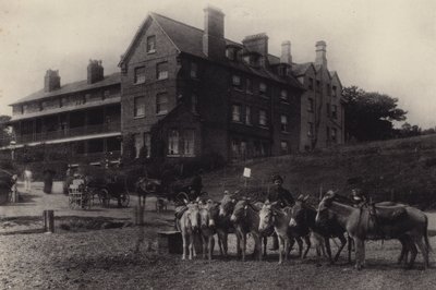 Felixstowe: Bath Hotel (zdjęcie czarno-białe) autorstwa English Photographer