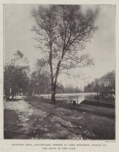 Hampden Park, Eastbourne, otwarty przez Lorda Rosebery, 12 sierpnia, Drive by the Lake autorstwa English Photographer