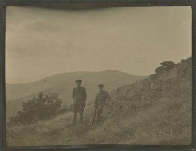 Harold Roper Robinson i William Lawrence Bragg, Wogezy, jesień 1915 autorstwa English Photographer