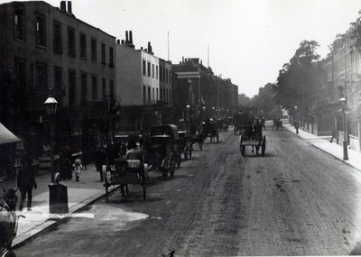 Kensington High Street, Londyn autorstwa English Photographer