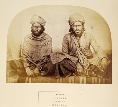 Kumbos, Hindoos, Googaira, Mooltan, z The People of India, J. Forbes Watson, opublikowane 1868 (druk albumowy) autorstwa English Photographer