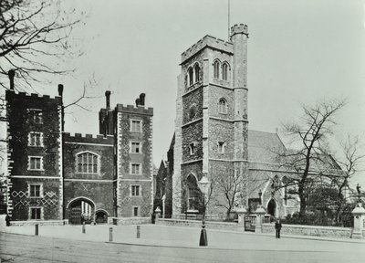 Lambeth Palace Kościół Świętej Marii, Lambeth Palace Road: brama i Kościół Świętej Marii, 1890 autorstwa English Photographer