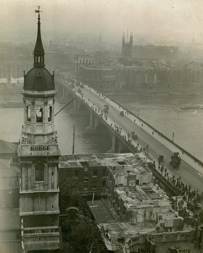 London Bridge, 18 sierpnia 1920 r. autorstwa English Photographer