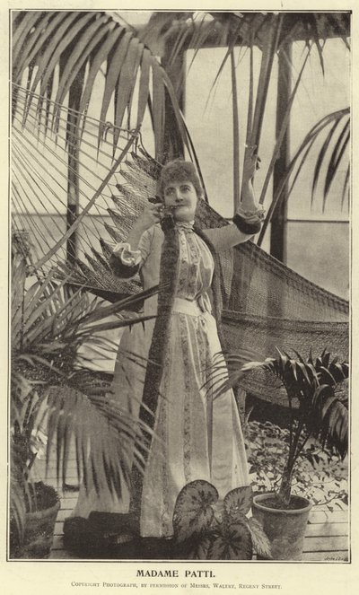 Madame Patti autorstwa English Photographer