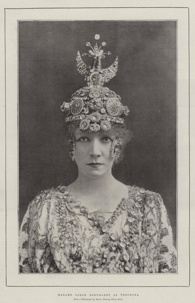 Madame Sarah Bernhardt jako Theodora autorstwa English Photographer