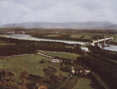 Menai Straits z kolumny Anglesey autorstwa English Photographer