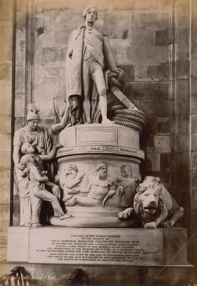 Pomnik wiceadmirała Horatio Nelsona autorstwa English Photographer