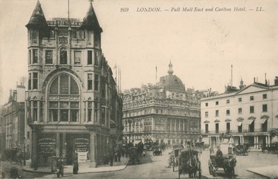 Pall Mall East i Carlton Hotel autorstwa English Photographer