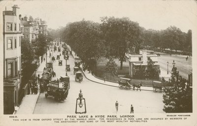 Park Lane i Hyde Park, Londyn autorstwa English Photographer
