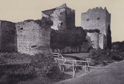 Zamek Portchester (zdjęcie czarno-białe) autorstwa English Photographer