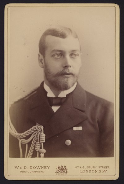 Portret, Jerzy, książę Yorku, przyszły król Jerzy V (zdjęcie czarno-białe) autorstwa English Photographer
