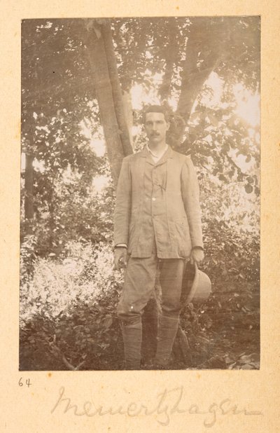 Portret Richarda Meinertzhagena autorstwa Baileya, na indyjskich fotografiach F.M. Bailey 1900-03 (zdjęcie w sepii) autorstwa English Photographer