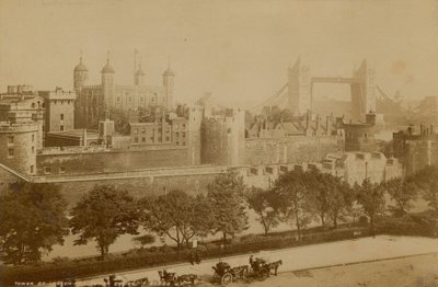 Pocztówka z wizerunkiem Tower of London autorstwa English Photographer