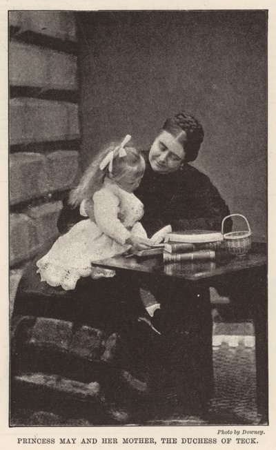 Księżniczka May i jej matka, księżna Teck autorstwa English Photographer