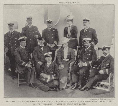 Księżniczka Wiktoria Walii, Księżniczka Marie i Książę Mikołaj z Grecji, wraz z oficerami Osborne, zabrani na pokład jachtu autorstwa English Photographer