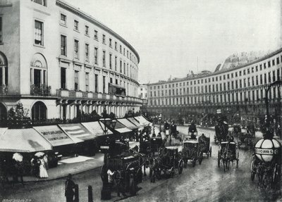 Regent Street, Kwadrant (zdjęcie czarno-białe) autorstwa English Photographer