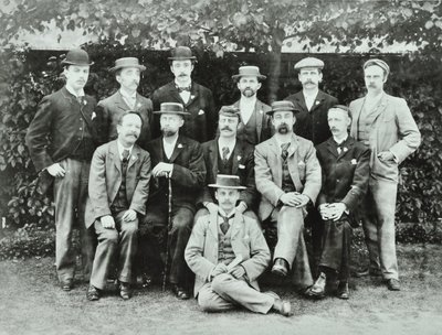 Rosendale Road School: grupy nauczycieli, 1897 autorstwa English Photographer