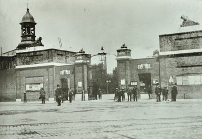 Brama główna Arsenału Królewskiego, 1890 autorstwa English Photographer