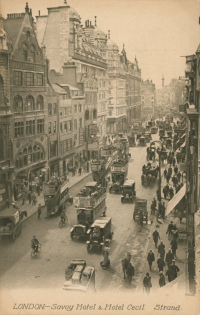 Savoy Hotel and Hotel Cecil, Strand, Londyn autorstwa English Photographer