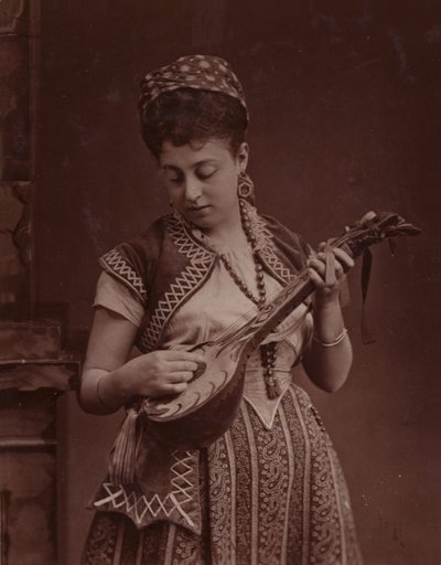 Seline Dolaro autorstwa English Photographer