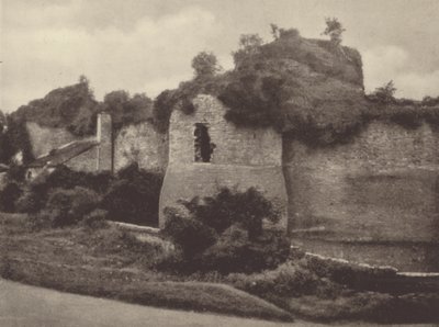 Zamek Skenfrith (zdjęcie czarno-białe) autorstwa English Photographer