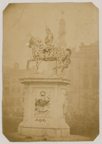 Pomnik króla Jerzego I, Leicester Square, Londyn; zdjęcie zrobione w 1866 autorstwa English Photographer