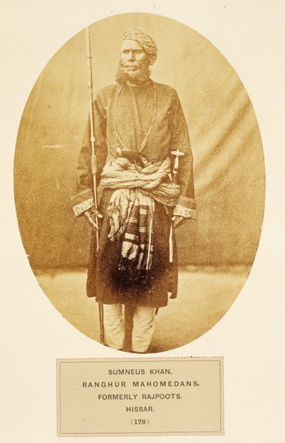 Sumner Khan, Ranghur Mahomedans, dawniej Rajputs, Hisar, z The People of India, J. Forbes Watson, opublikowany 1868 (druk albumowy) autorstwa English Photographer