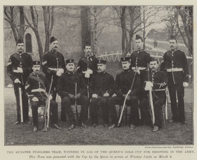 Munster Fusiliers Team, zwycięzcy w 1895 roku Złotego Pucharu Queens za strzelectwo w wojsku autorstwa English Photographer