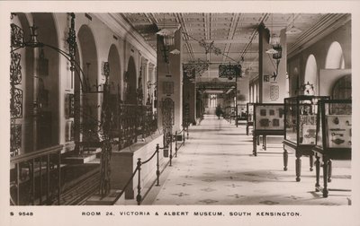 Muzeum Wiktorii i Alberta, South Kensington, Londyn autorstwa English Photographer