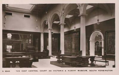 Muzeum Wiktorii i Alberta, South Kensington, Londyn autorstwa English Photographer