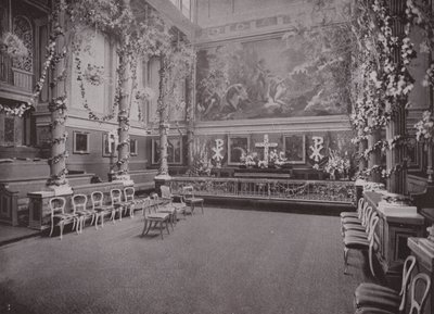 Prywatna kaplica późnej królowej Wiktorii, Pałac Buckingham autorstwa English Photographer