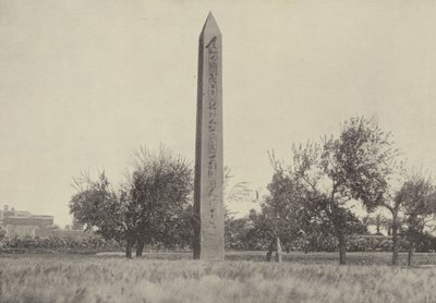 Obelisk w Heliopolis, w którym kształcił się Mojżesz autorstwa English Photographer