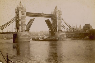 Tower Bridge, Londyn autorstwa English Photographer