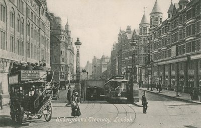 Podziemna linia tramwajowa, Southampton Row, Londyn autorstwa English Photographer